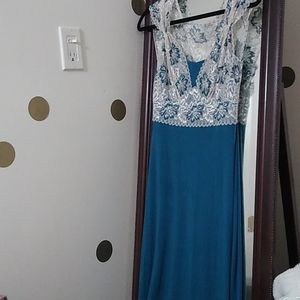 Excellent Condition Cool nights nightgown